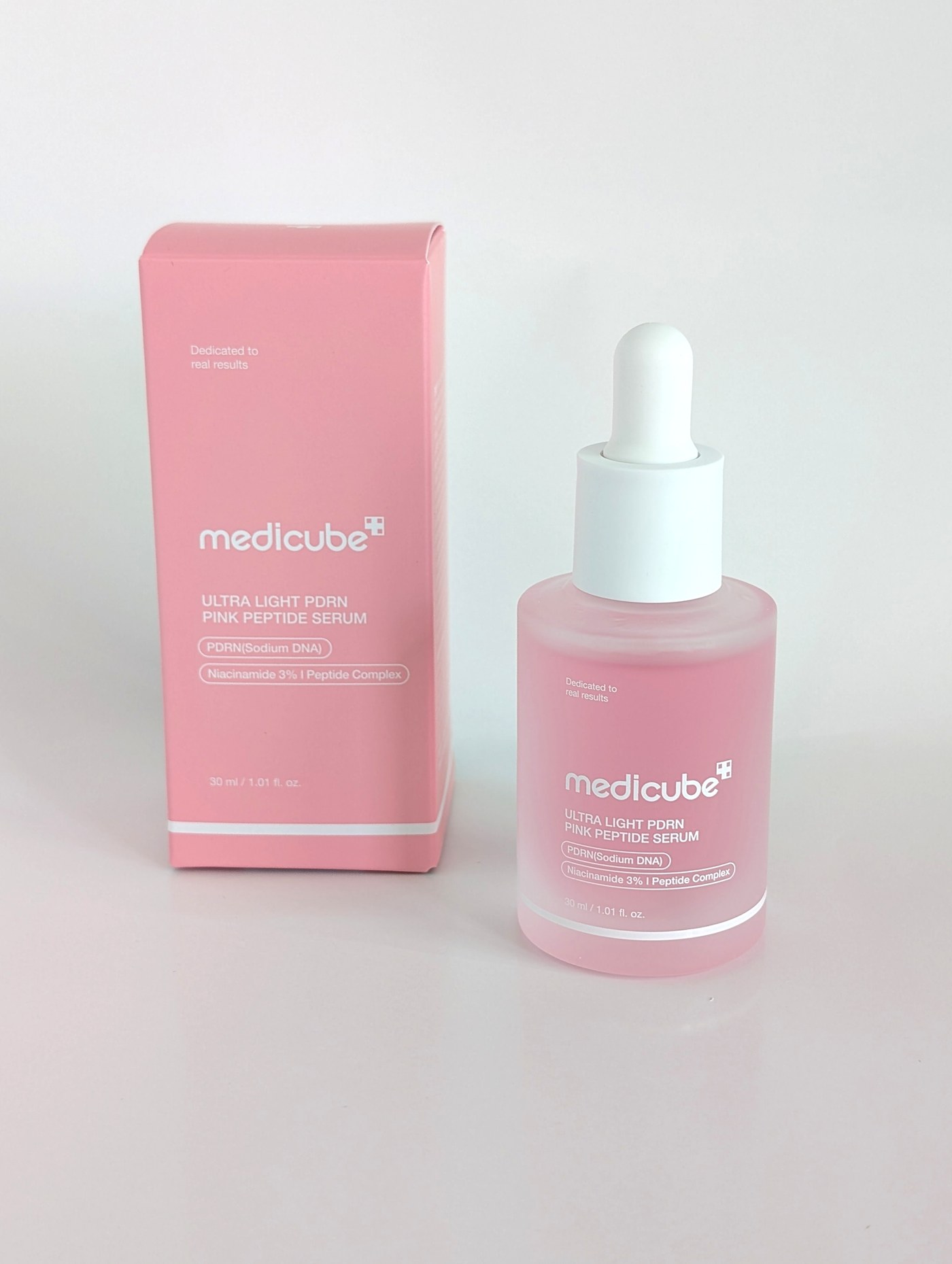 Featured image of post 【Medicube（メディキューブ）】見た目の可愛さに反して本格派！「PDRNピンクペプチドセラム」レビュー